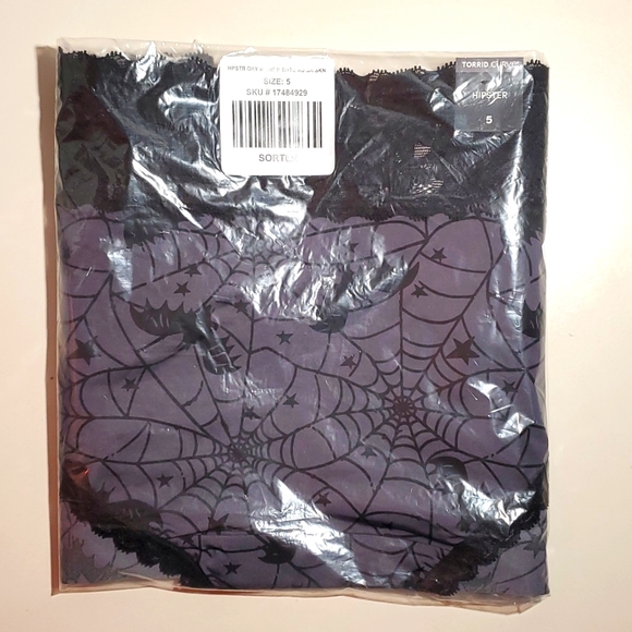 ❤️NWT VINTAGE TORRID PANTY BATS PRINT SEAMLESS MID-RISE HIPSTER - HALLOWEEN PLUS - Picture 9 of 11